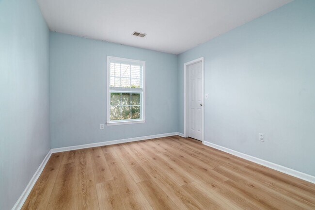 Building Photo - Ladson Home with Spacious Outdoor Living!