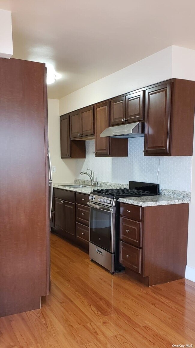 Foto del edificio - 47-41 59th St