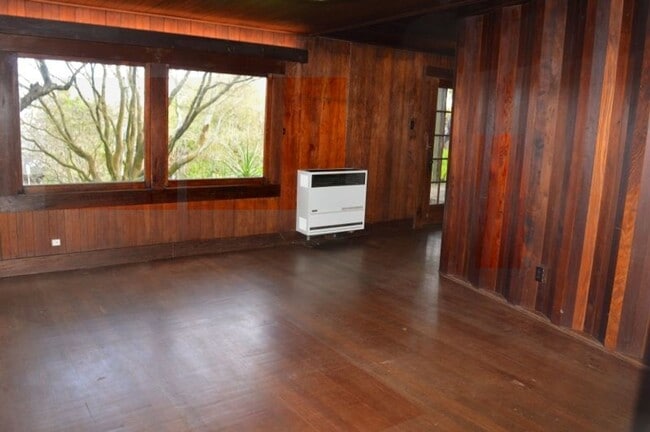 Building Photo - SanCarlos141