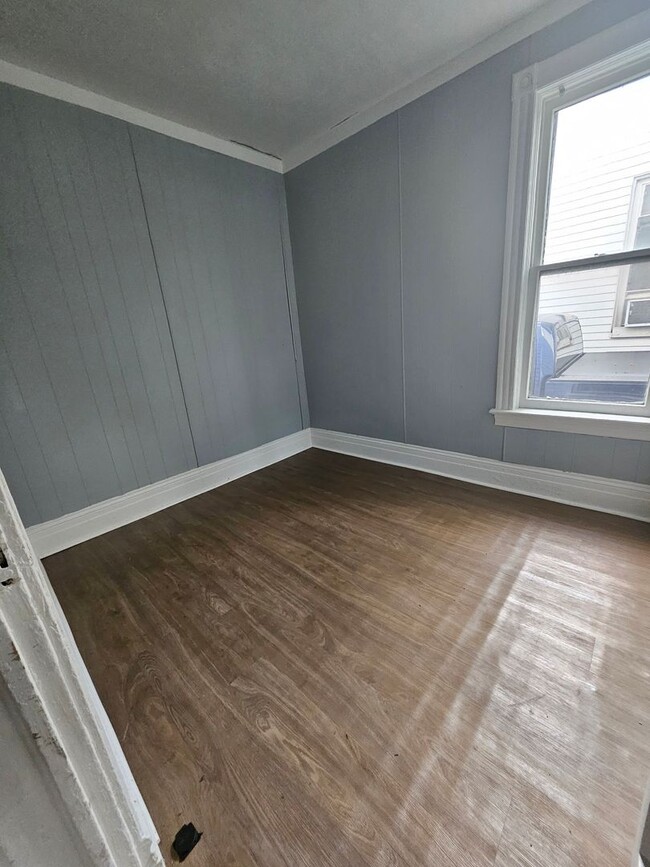 Foto del edificio - Lower 3 bed on lower west side