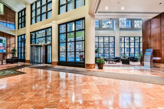Building Photo - 211 E Ohio St