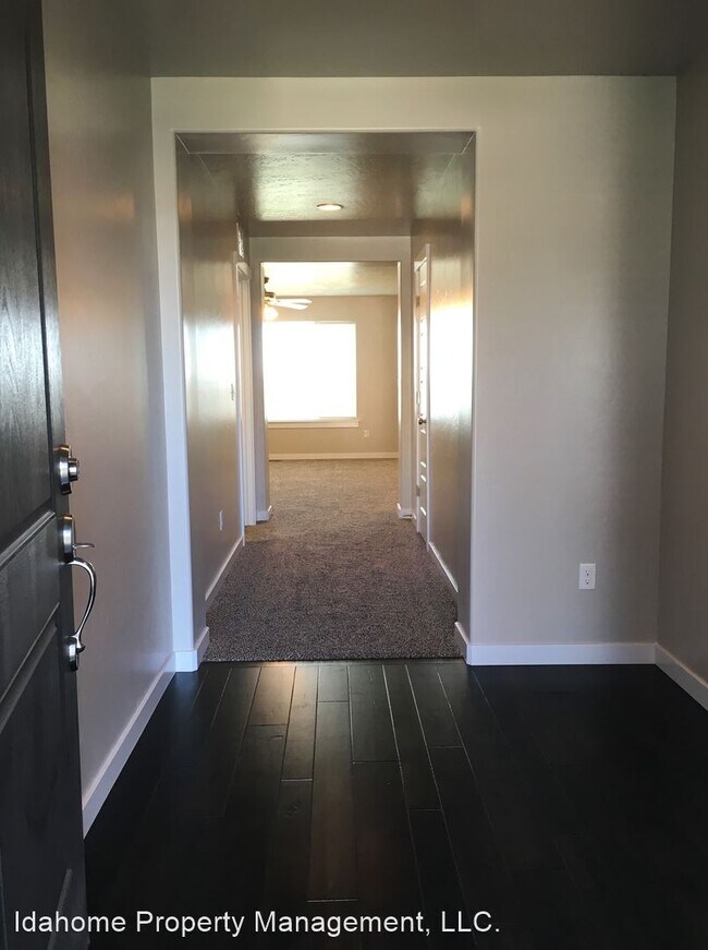 Building Photo - 3 br, 2 bath House - 6167 N Santa Rita Ave