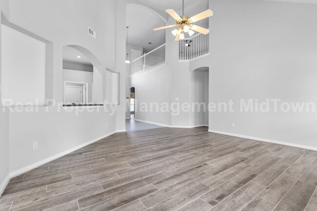 Building Photo - 343 Mesquite Hill Dr