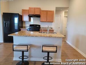 Building Photo - 410 Retama Pass