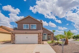 Building Photo - 10615 N 63rd Dr