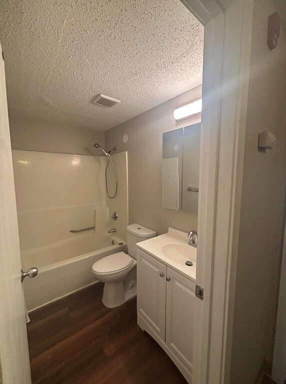 Foto del edificio - 65 Frank's Ln