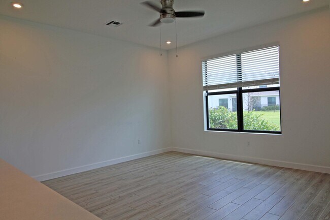 Foto del edificio - 14247 SW Solange St