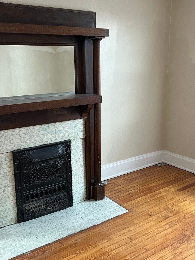 Foto del edificio - 3740 Edwards Rd