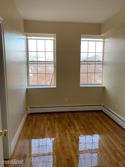 Foto del edificio - 2 br, 1 bath  - 672 Congress Ave Apt 8