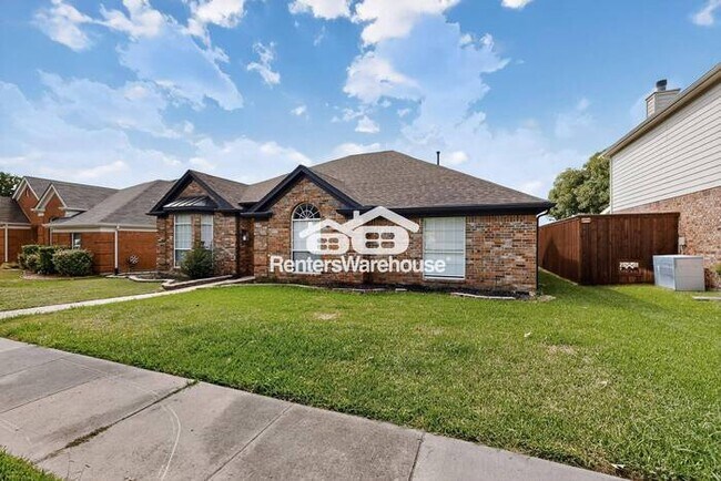 Building Photo - MOVE IN READY Frisco Home