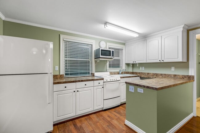 Building Photo - 5151