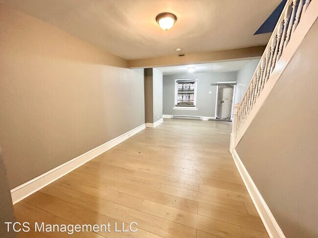 Building Photo - 3 br, 1 bath House - 532 North Paxon Street