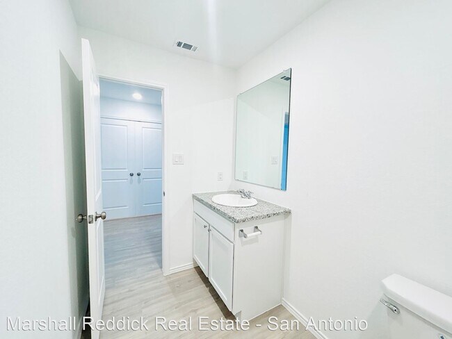 Foto del edificio - 3 br, 2 bath House - 14647 Greenfield Mill