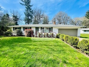 Building Photo - 3712 Honolulu Ave