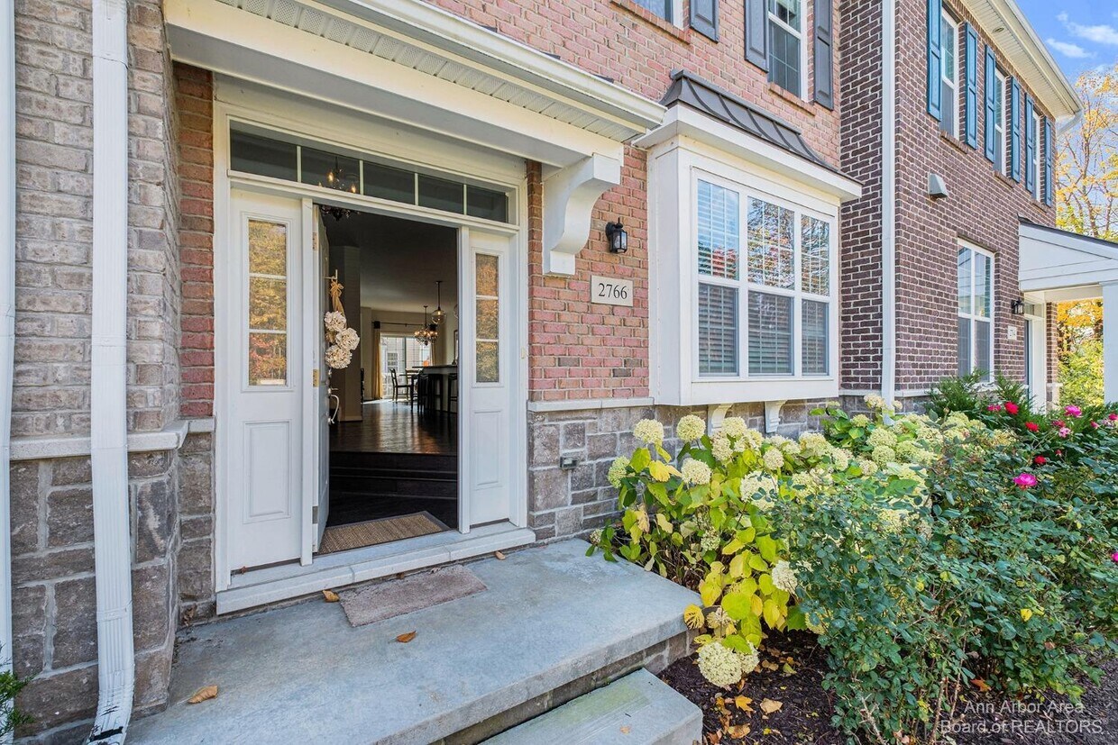 2766 Dr., Ann Arbor, MI 48105 Condo for Rent in Ann Arbor
