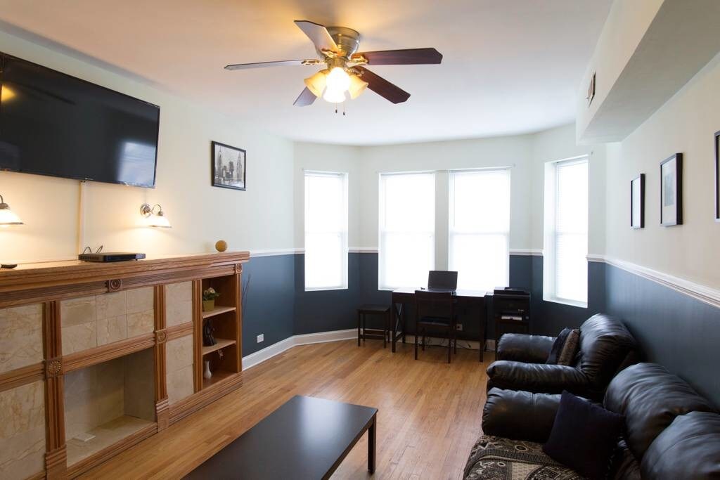 Primary Photo - 3565 W Lyndale St