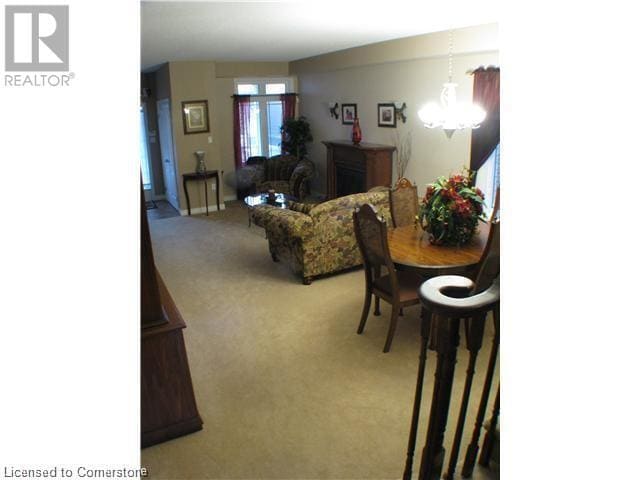 Building Photo - 11 Saybrook Gardens