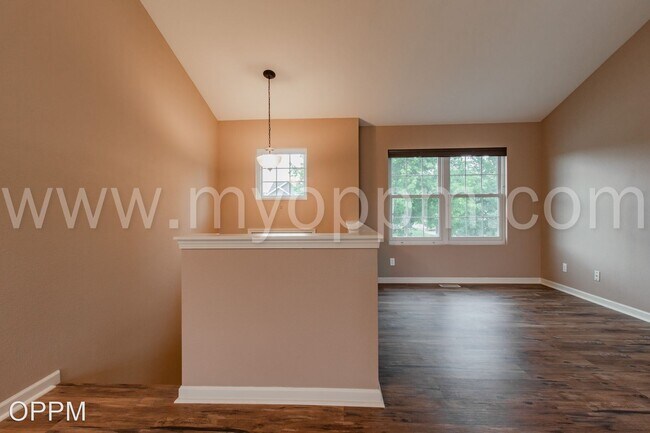 Building Photo - 3 br, 2 bath House - 14452 Knudsen St