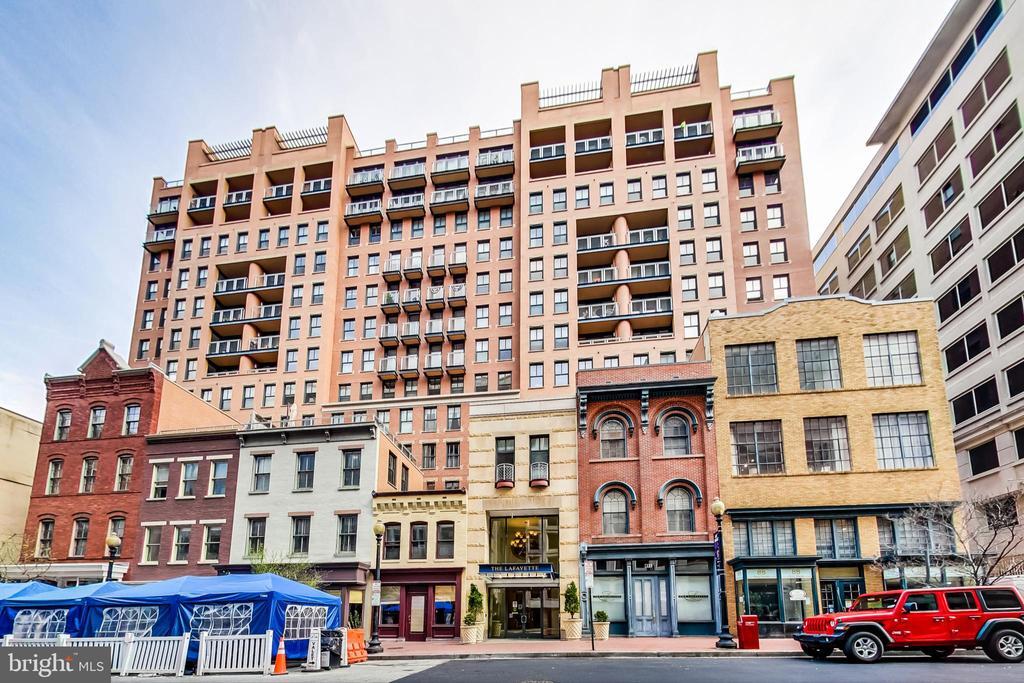 Foto principal - 631 D St NW