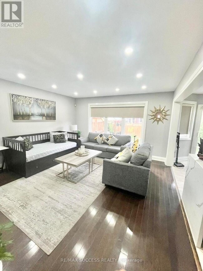 Building Photo - 48 McCandless Ct