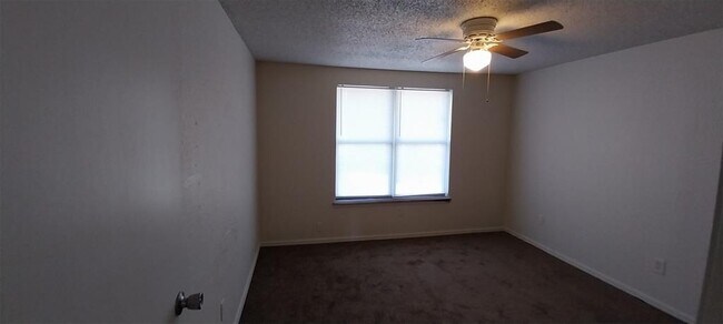Foto del edificio - 12402 SW 2nd St