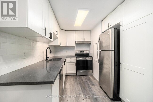 Building Photo - 22 Dollard St