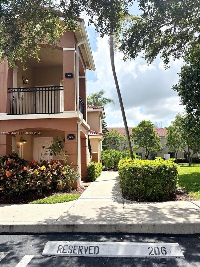 Foto del edificio - 3481 Briar Bay Blvd