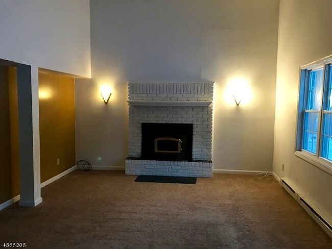 Foto del edificio - 262 Old Chimney Ridge Rd