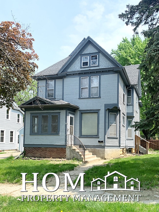 Photo - 127 Center St House