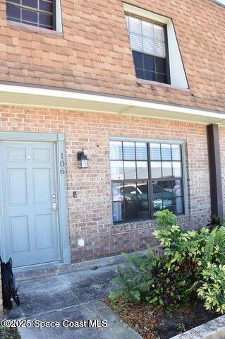 Foto principal - 1300 Arlington Ln NE