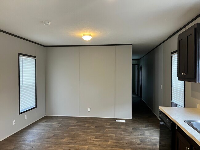 Foto del edificio - 3519 Loveside Terrace