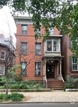 Building Photo - 95 Olive St