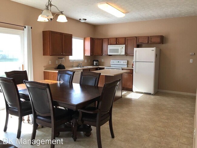 Foto del edificio - 3 br, 2.5 bath House - 3360 Humboldt St