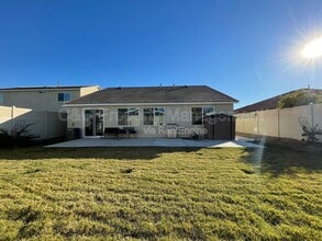 Building Photo - 620 Brittania Rd