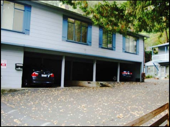 Foto del edificio - 346-352 W Main St