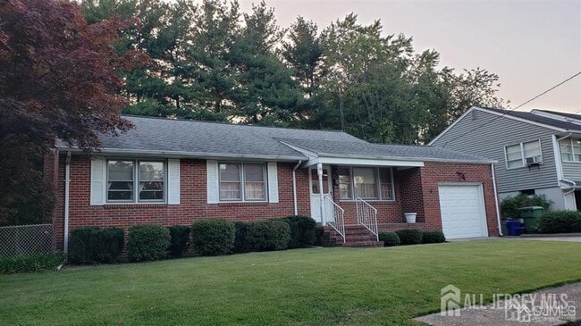 Building Photo - 43 Hoffman Ave