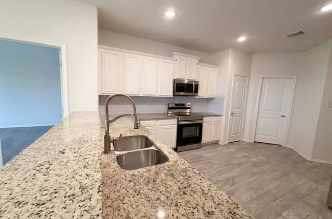 Building Photo - 2552 Cumberland Trail