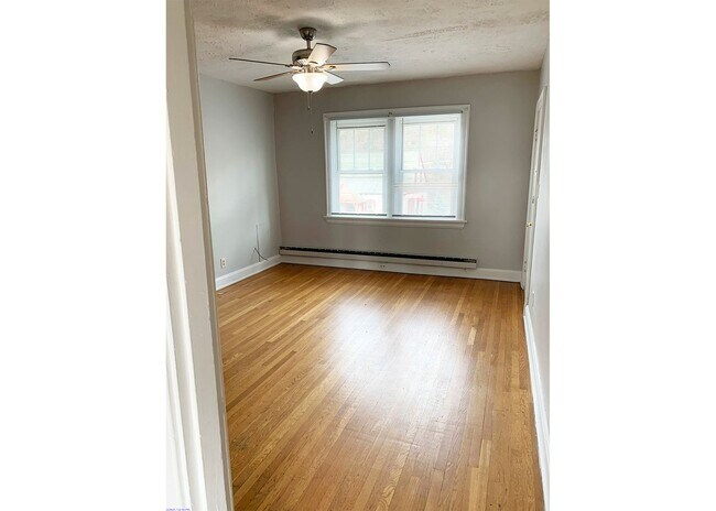 Building Photo - 415 Probasco St