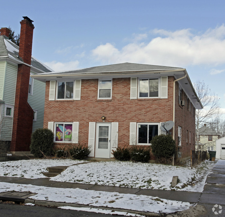 Building Photo - 57 Pointview Ave