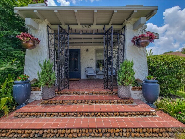 Foto del edificio - 3702 Audubon Pl