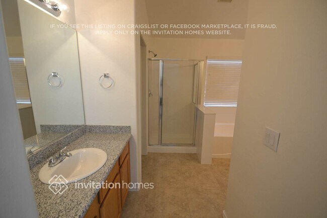 Building Photo - 2546 S 114th Ln