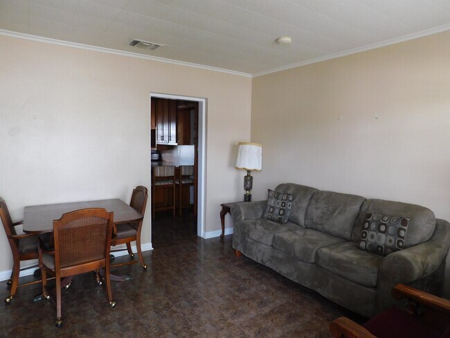 Foto del edificio - 610 W 7th St