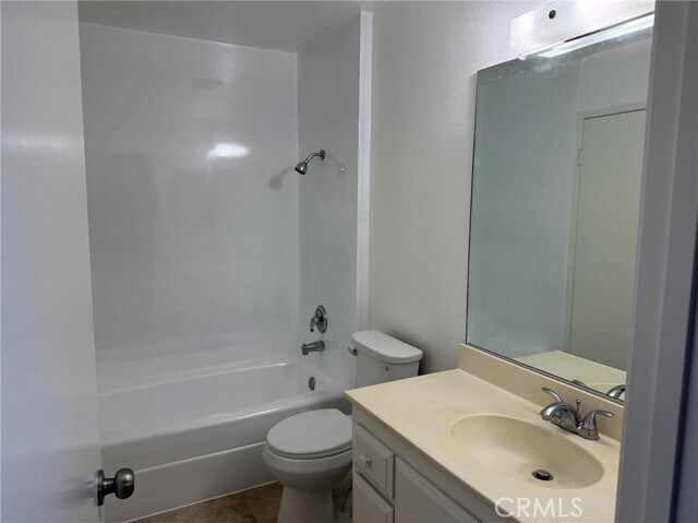Foto del edificio - 7471 Skyline Dr