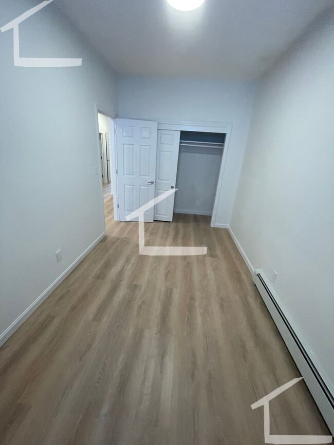 Building Photo - Nice 3 bed in South End