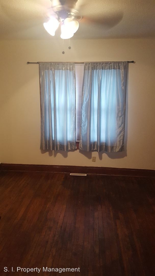 Foto del edificio - 3 br, 1.5 bath House - 300 S. Future