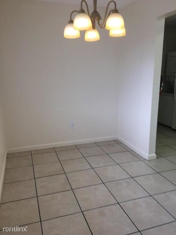 Building Photo - 1040 Miami Blvd