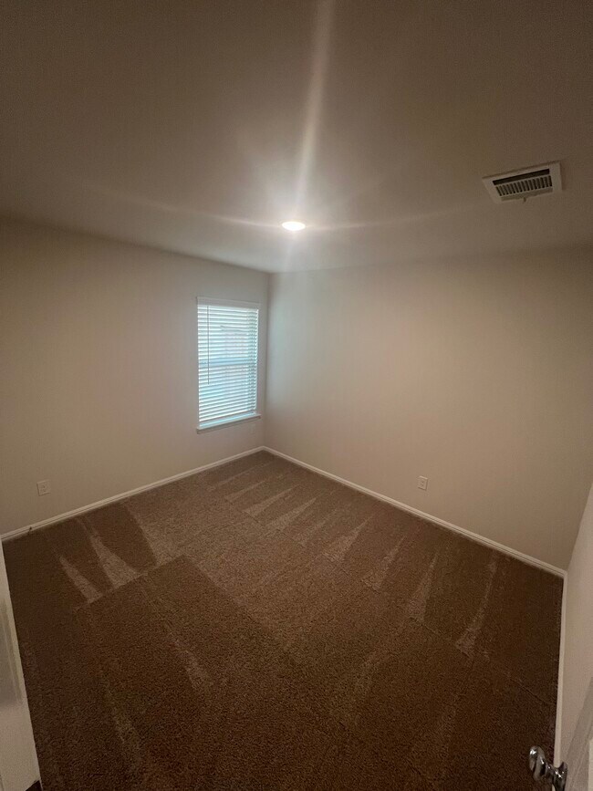 Building Photo - 14021 Haggerston Dr