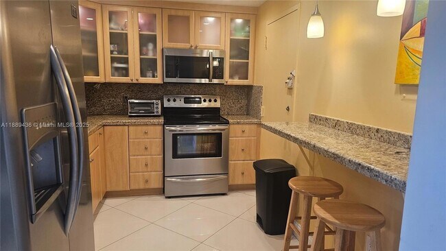 Foto del edificio - 1980 S Ocean Dr