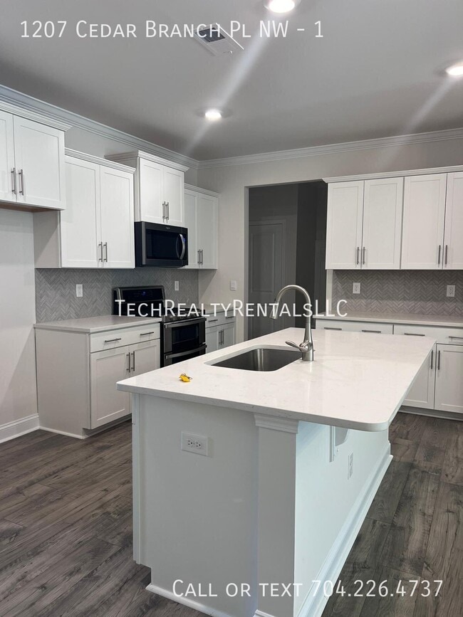 Building Photo - 1207 Cedar Branch Pl NW