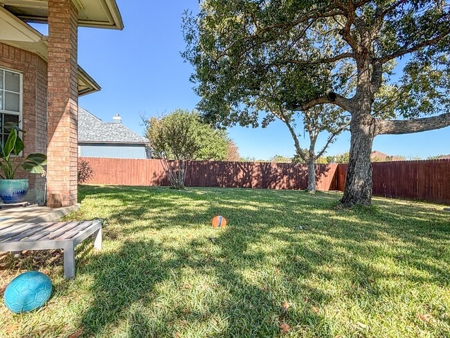 Building Photo - 1751 Loma Verde Dr